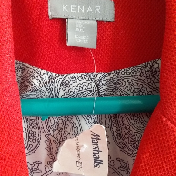 Blazer - Picture 3 of 3